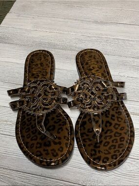 Circus by Sam Edelman Cherry Ceetha Thong Sandals size 6.5